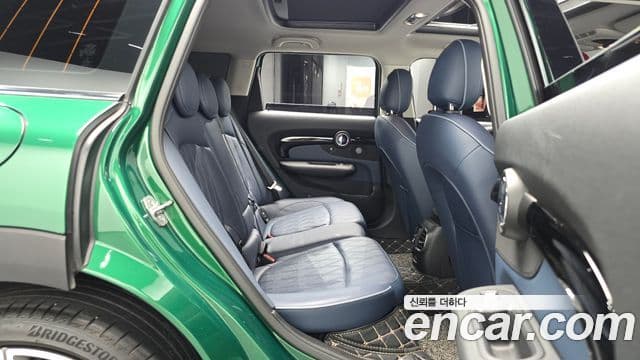 Mini Cooper S Clubman 2022 — Фото 12/20