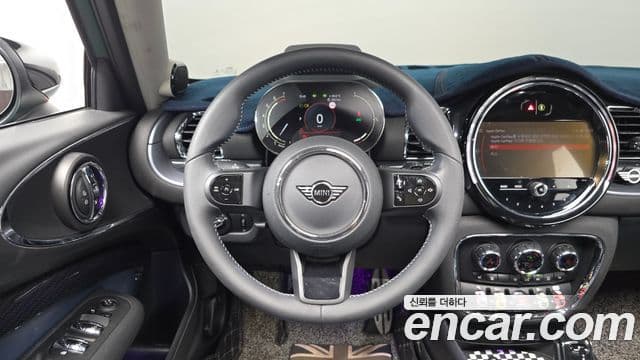 Mini Cooper S Clubman 2022 — Фото 13/20