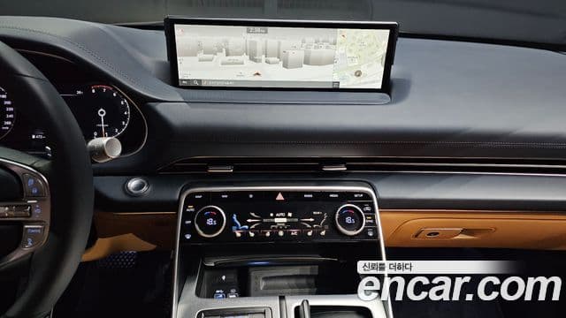 Genesis GV80 2021 — ფოტო 14/20