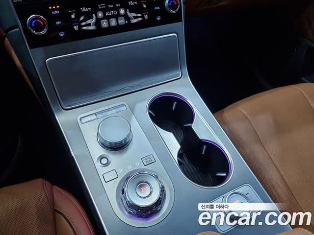 Genesis GV80 2024 — ფოტო 14/20