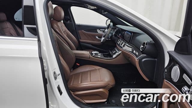 Mercedes-Benz E-Class 2019 — Şəkil 11/20