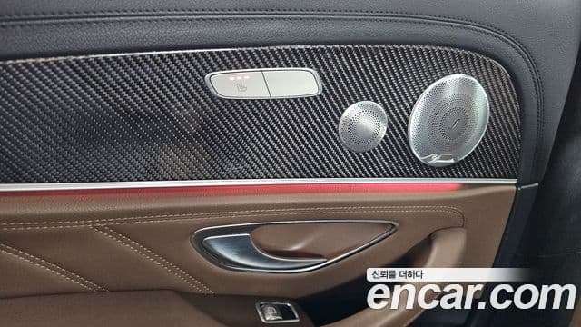 Mercedes-Benz E-Class 2019 — Şəkil 18/20