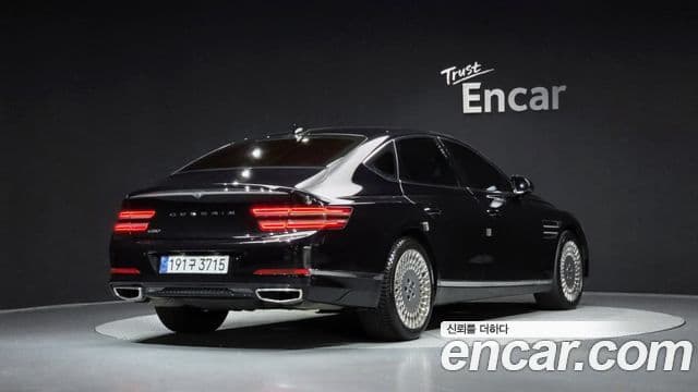 Genesis Electrified G80 2022 — Şəkil 1/20