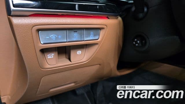 Genesis Electrified G80 2022 — Şəkil 17/20
