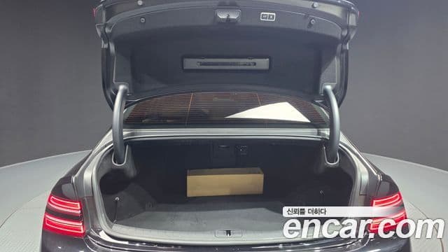 Genesis Electrified G80 2022 — Şəkil 20/20