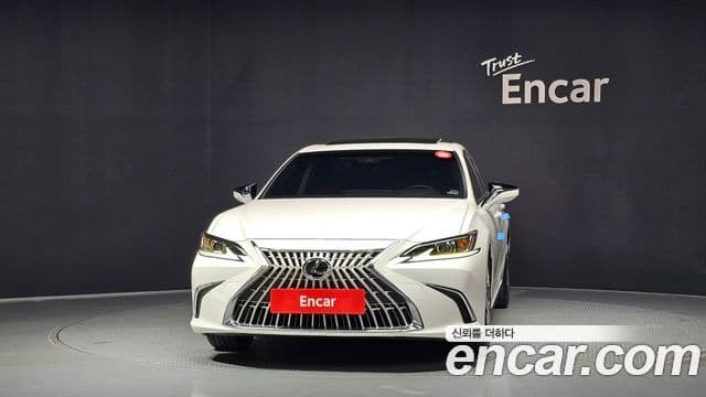 Lexus ES300h 2025 — ფოტო 3/20