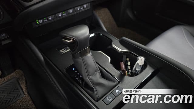 Lexus ES300h 2025 — ფოტო 9/20