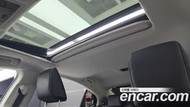 Lexus ES300h 2025 — ფოტო 17/20