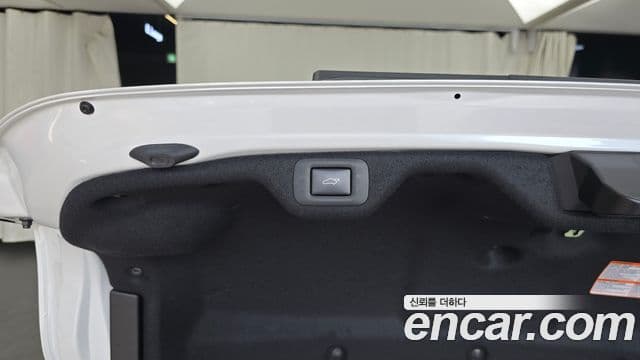 Lexus ES300h 2025 — Photo 6/33