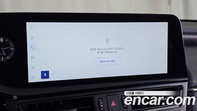 Lexus ES300h 2025 — Photo 21/33