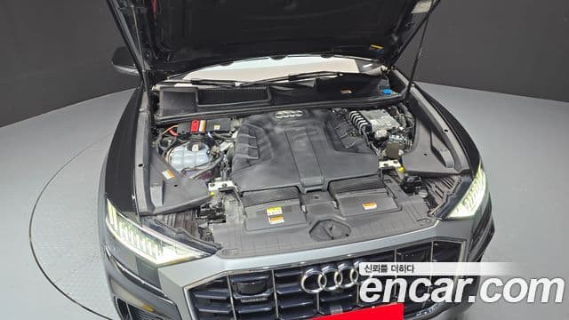 Audi Q8 2021 — Photo 3/20