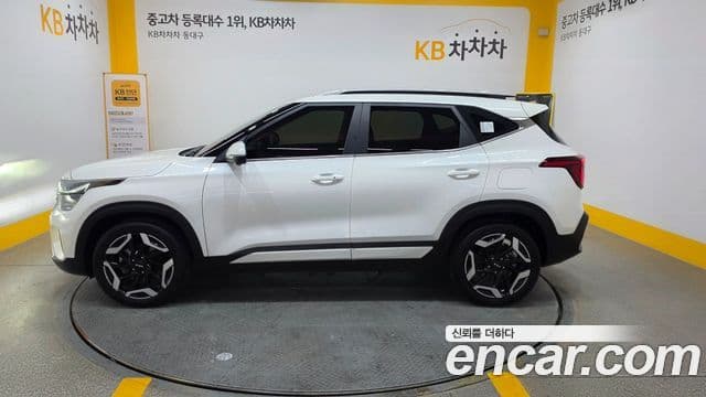 Kia Seltos 2022 — ფოტო 3/20