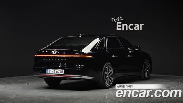 Hyundai Grandeur 2023 — ფოტო 2/20
