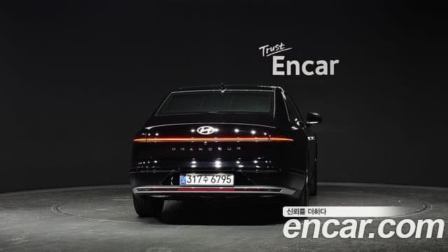 Hyundai Grandeur 2023 — ფოტო 4/20