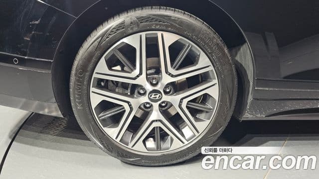 Hyundai Grandeur 2023 — ფოტო 5/20