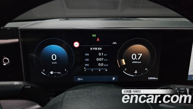 Hyundai Grandeur 2023 — ფოტო 8/20