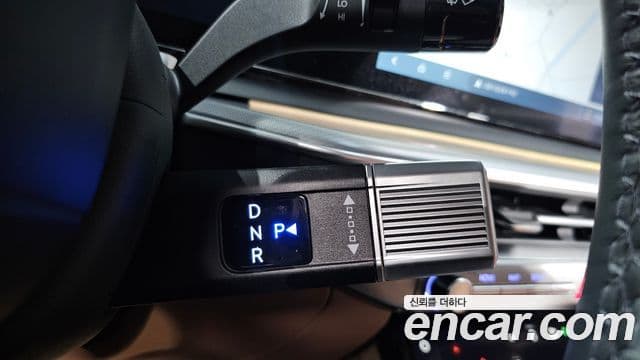 Hyundai Grandeur 2023 — ფოტო 9/20