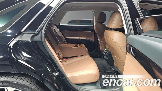 Hyundai Grandeur 2023 — ფოტო 11/20