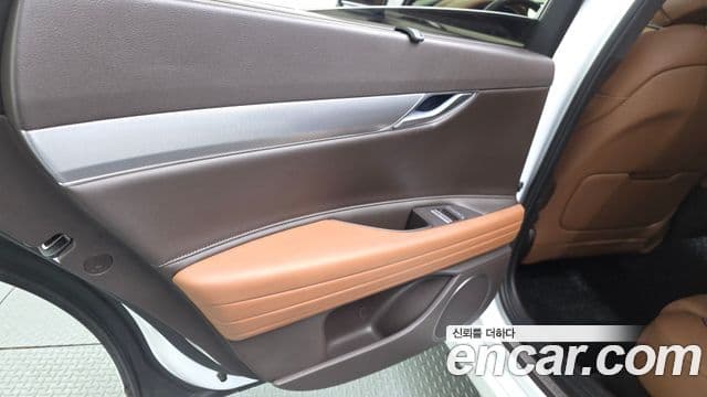 Genesis G80 2021 — ფოტო 29/35