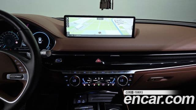 Genesis Electrified G80 2022 — ფოტო 13/20