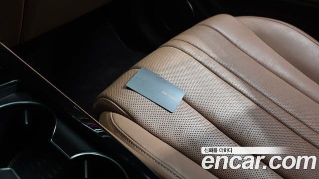 Genesis G80 2022 — Photo 11/34