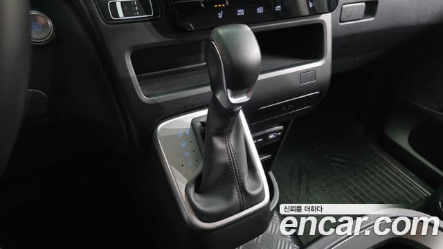 Hyundai Staria 2022 — Şəkil 9/20