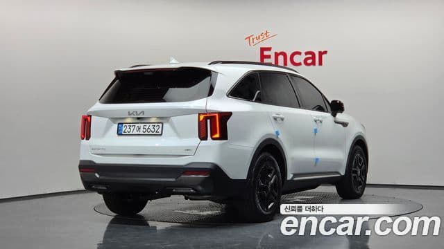 Kia Sorento 2024 — Фото 2/20