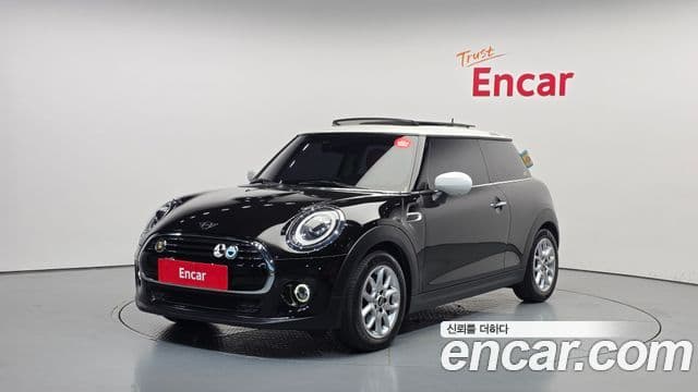 Mini Cooper 2020 — ფოტო 1/20