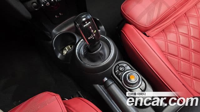 Mini Cooper 2020 — ფოტო 9/20