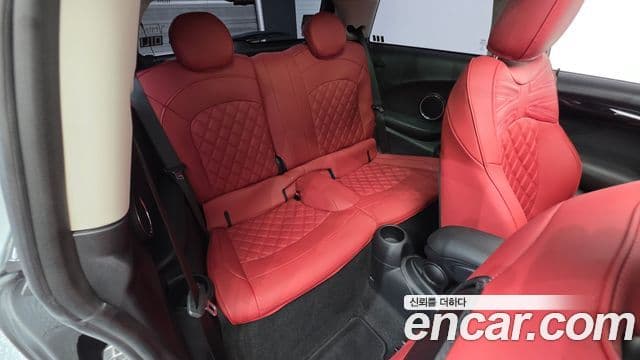 Mini Cooper 2020 — ფოტო 12/20
