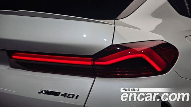 BMW X6 2023 — Photo 30/34