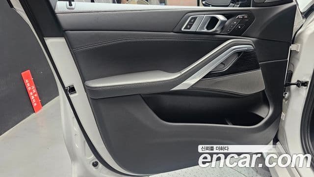 BMW X6 2023 — Photo 34/34