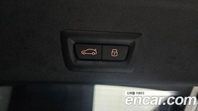 BMW X6 2023 — Photo 13/34