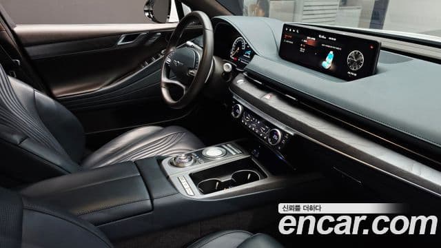 Genesis Electrified G80 2021 — Şəkil 19/20