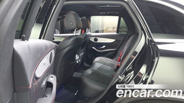Mercedes-Benz GLC-Class 2022 — Photo 24/32