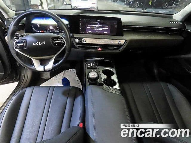 Kia K8 2023 — ფოტო 8/20