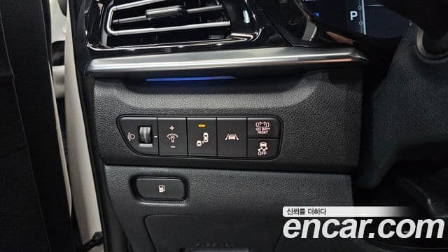 Kia Niro 2020 — Şəkil 17/20