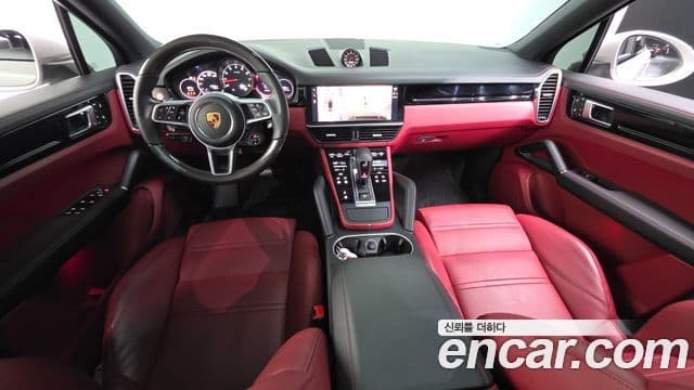 Porsche Cayenne 2022 — Şəkil 7/20