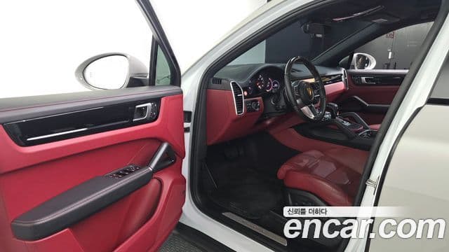 Porsche Cayenne 2022 — Şəkil 10/20