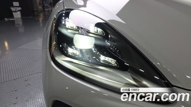 Porsche Cayenne 2022 — Photo 14/33