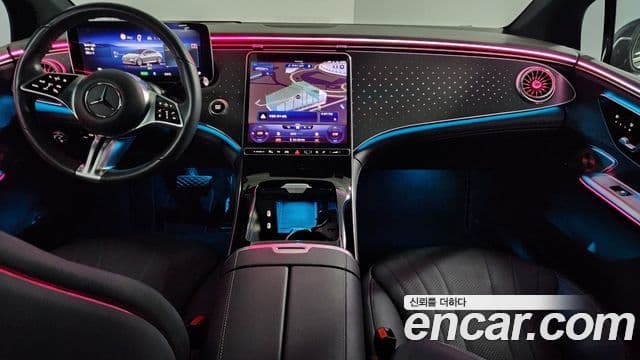 Mercedes-Benz EQE 2022 — ფოტო 7/20