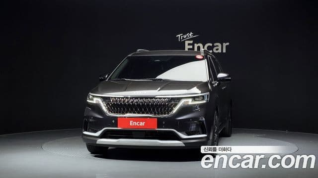 Kia Carnival 2023 — ფოტო 3/20