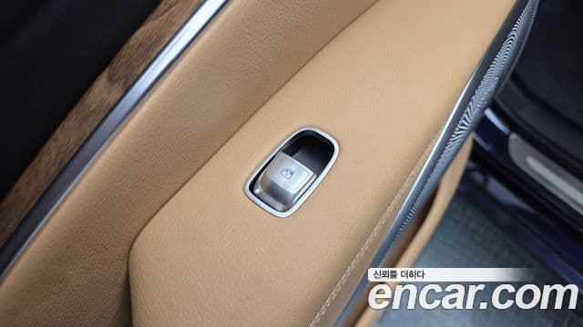 Kia The K9 2023 — Photo 37/42