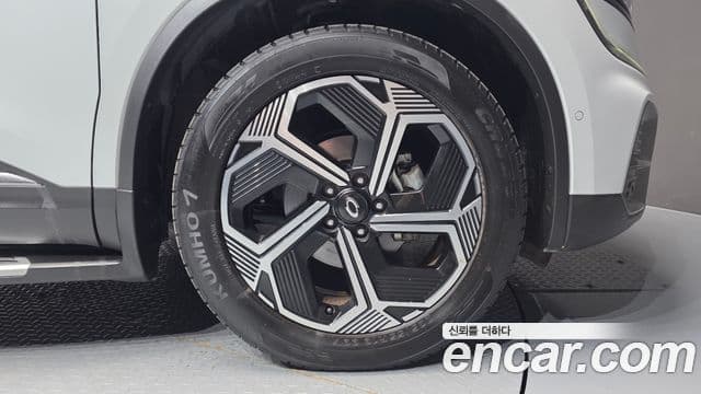 Renault Samsung QM6 2024 — ფოტო 16/35