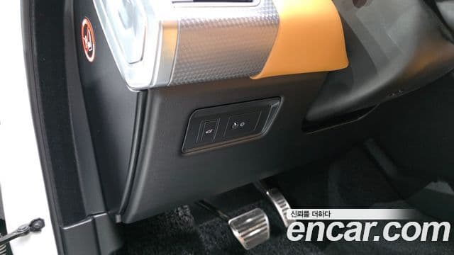 Land Rover Range Rover Sport 2022 — Photo 32/36