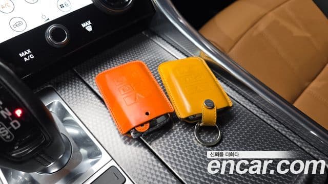 Land Rover Range Rover Sport 2022 — Photo 17/36