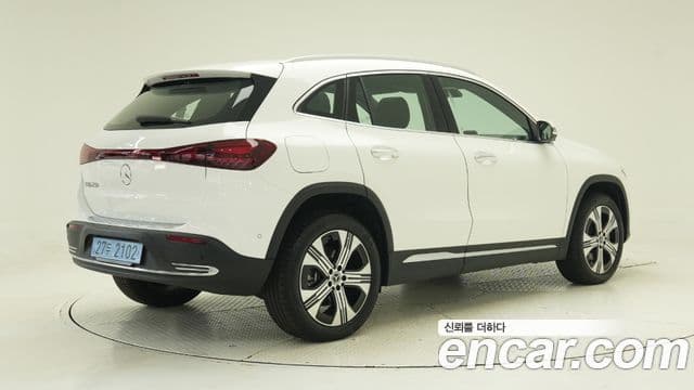 Mercedes-Benz EQA 2025 — ფოტო 17/17