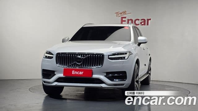 Volvo XC90 2021 — ფოტო 3/20