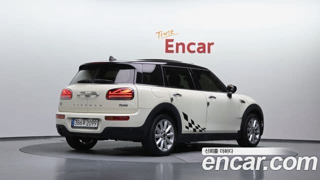 Mini Cooper Clubman 2021 — ფოტო 2/20