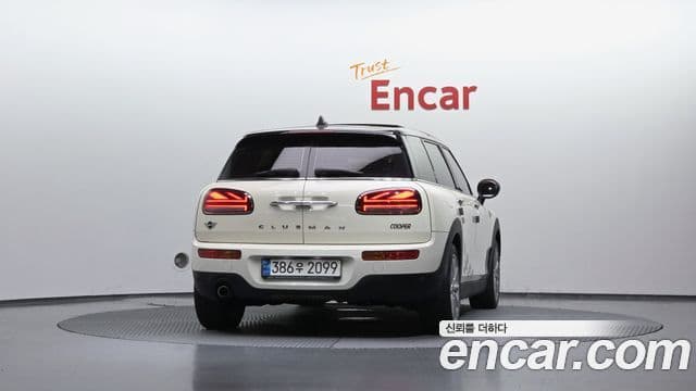Mini Cooper Clubman 2021 — ფოტო 4/20